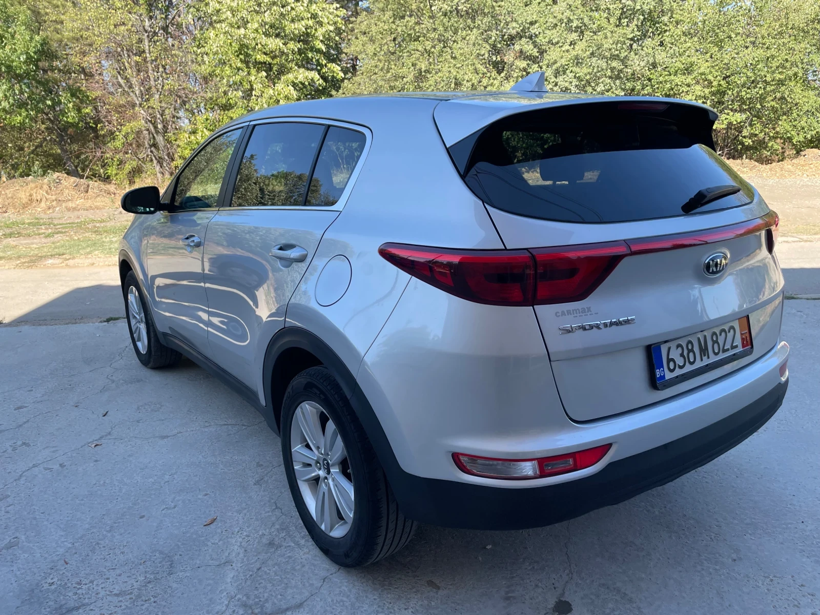 Kia Sportage 4x4 Автоматик - изображение 4