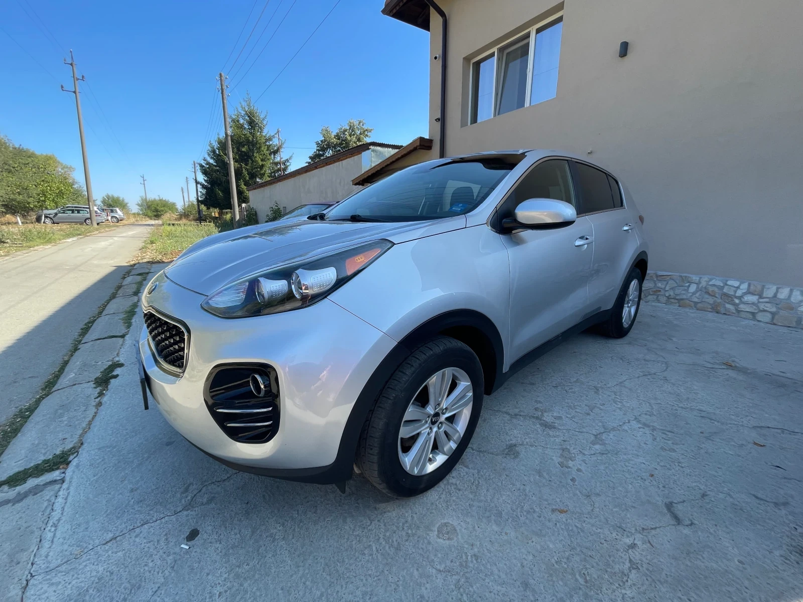 Kia Sportage 4x4 Автоматик - изображение 2