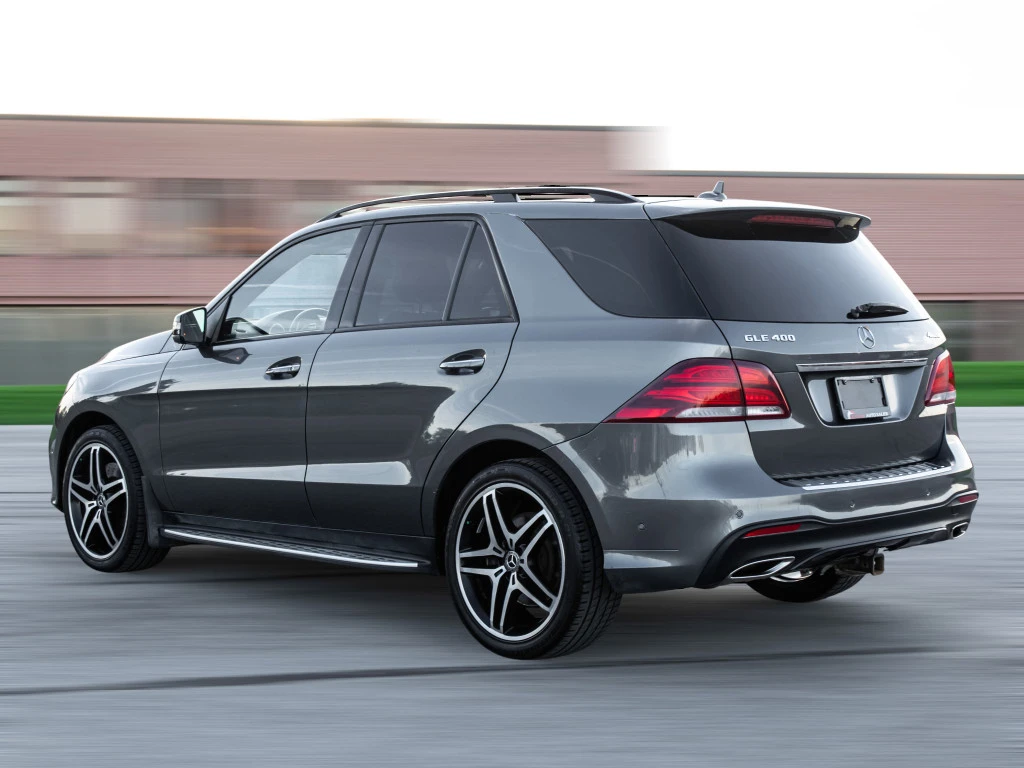 Mercedes-Benz GLE 400 AMG PKG / NIGHT PKG / PANO - изображение 2