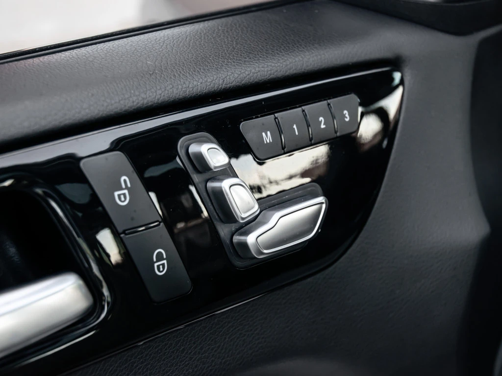 Mercedes-Benz GLE 400 AMG PKG / NIGHT PKG / PANO - изображение 9