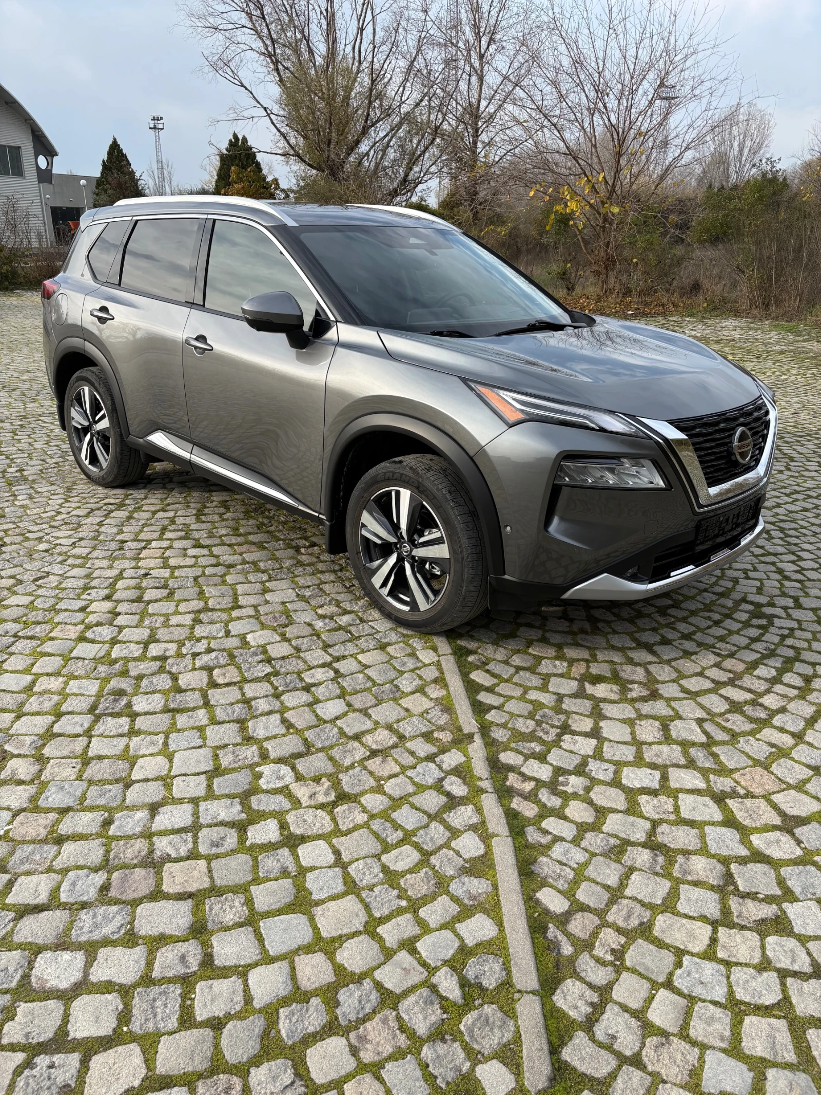 Nissan Rogue X-TRAIL  2.5L PLATINUM 4X4 FULL 44000km !!! | Mobile.bg � ����������� 1