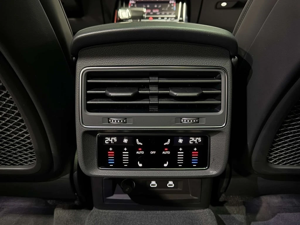 Audi Q7 * quattro Technik * CARFAX * ЦЕНА ДО БГ - изображение 10