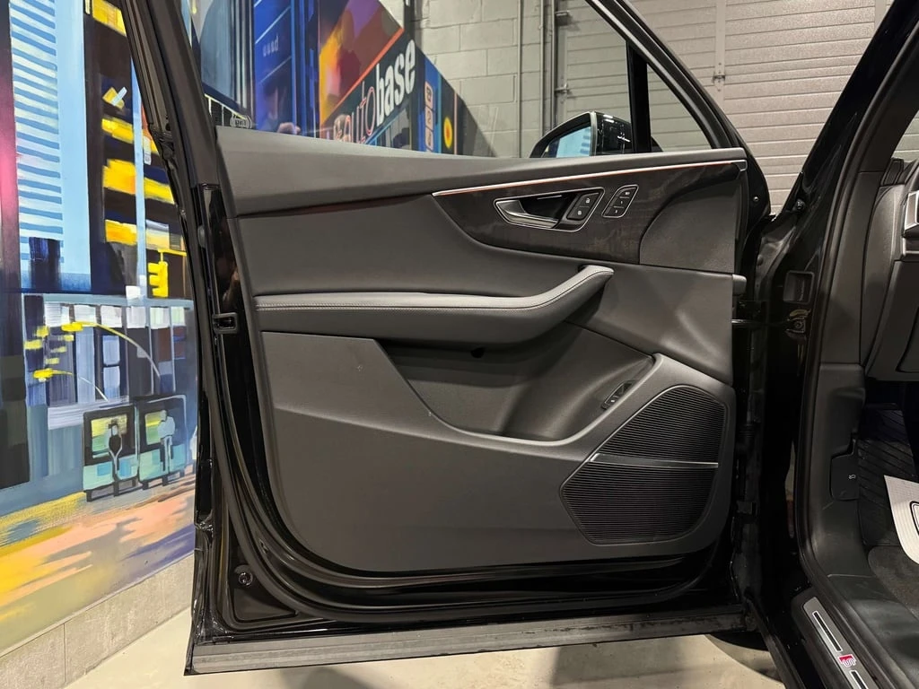 Audi Q7 * quattro Technik * CARFAX * ���� �� �� | Mobile.bg � ����������� 12