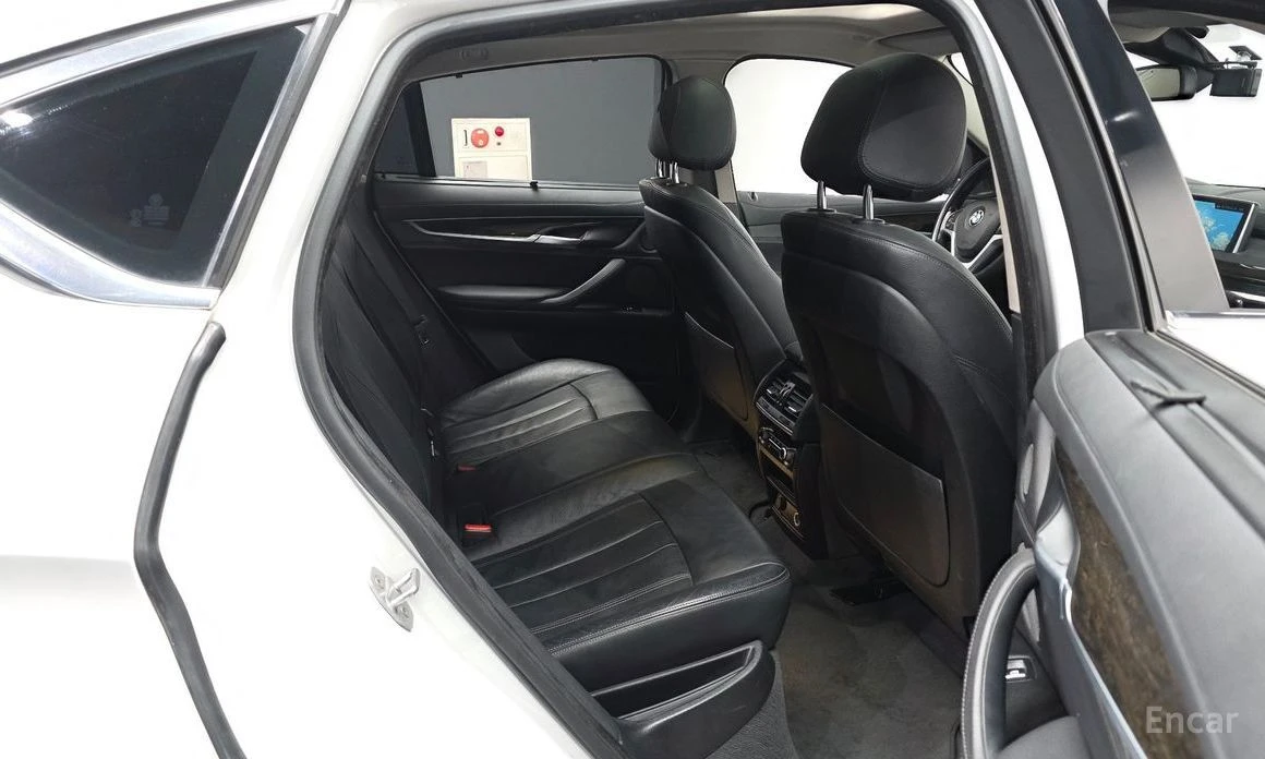 BMW X6, снимка 12 - Автомобили и джипове - 54218891