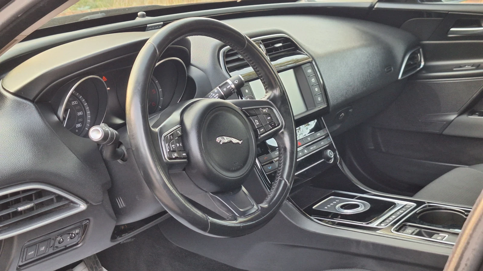 Jaguar XE 2.0D | Mobile.bg � ����������� 13