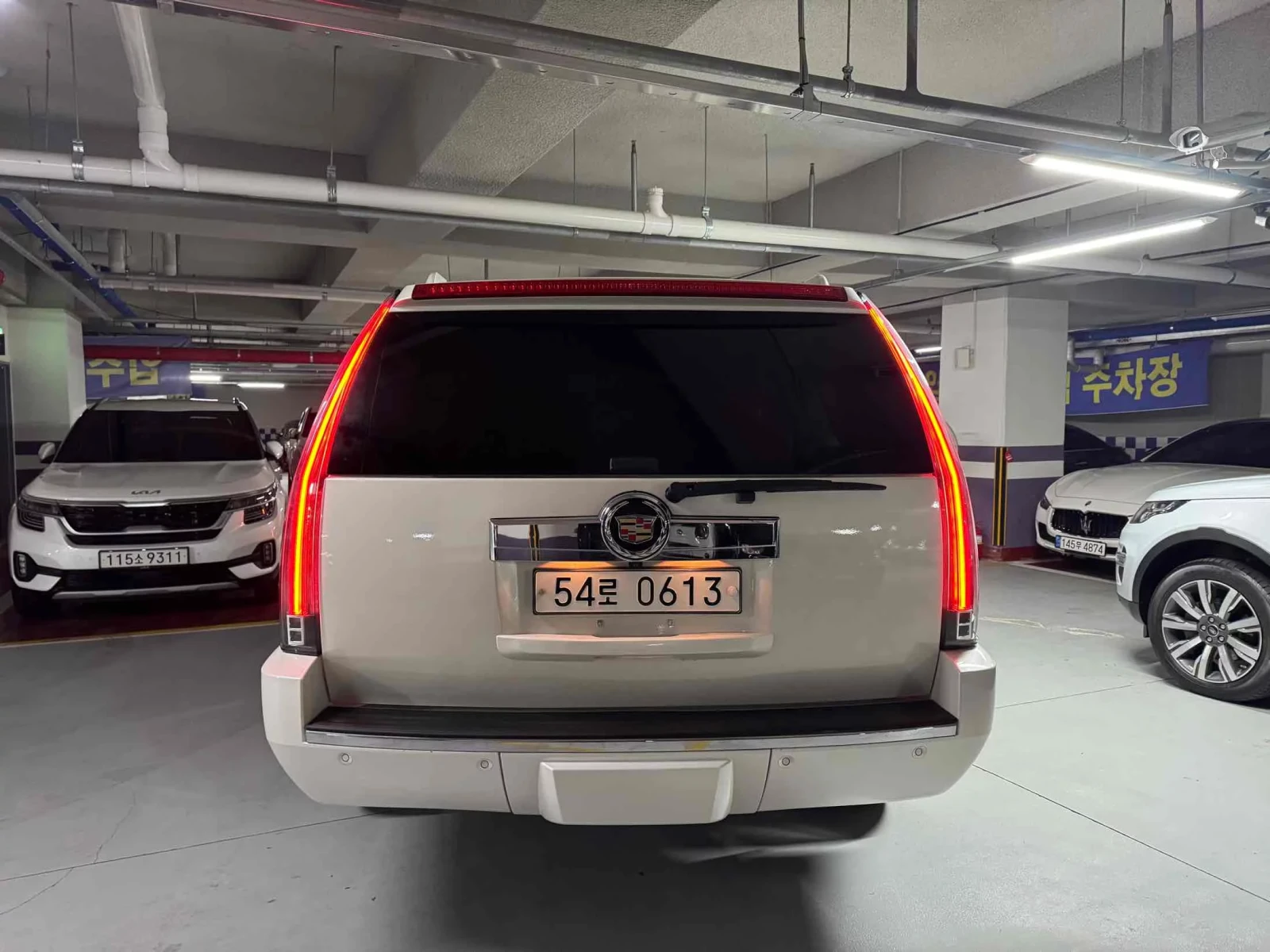 Cadillac Escalade 6.2 ESV, снимка 4 - Автомобили и джипове - 54666051