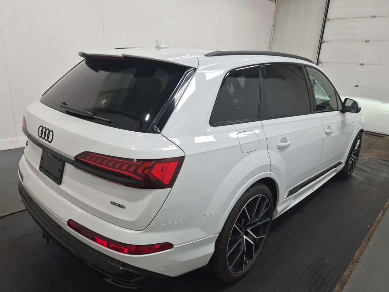 Audi Q7 TECHNIK| B&O| HUD| 360| ОБДУХВАНЕ| 2 КЛЮЧА| , снимка 2 - Автомобили и джипове - 54860599