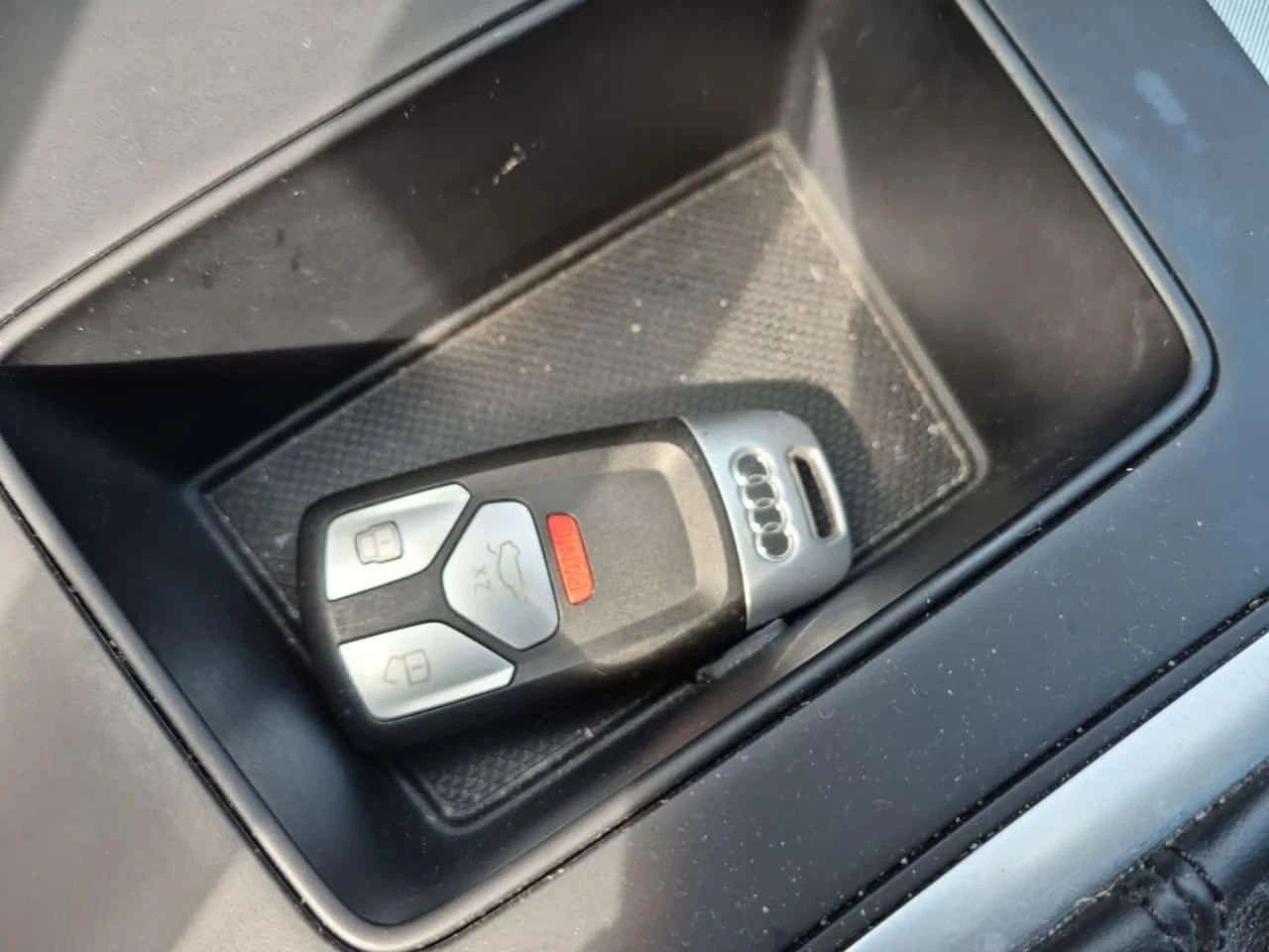 Audi Q5 Progressiv/CARFAX/ФИНАНСИРАНЕ, снимка 8 - Автомобили и джипове - 54974654