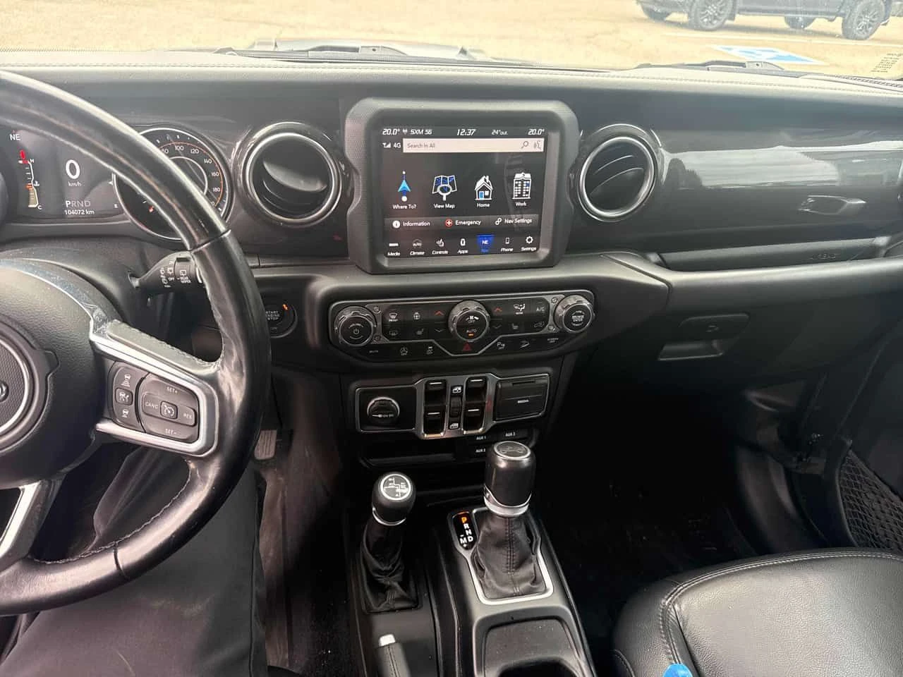 Jeep Wrangler * Sahara * CARFAX * ОПЦИЯ ЗА ФИНАНСИРАНЕ, снимка 9 - Автомобили и джипове - 55326814
