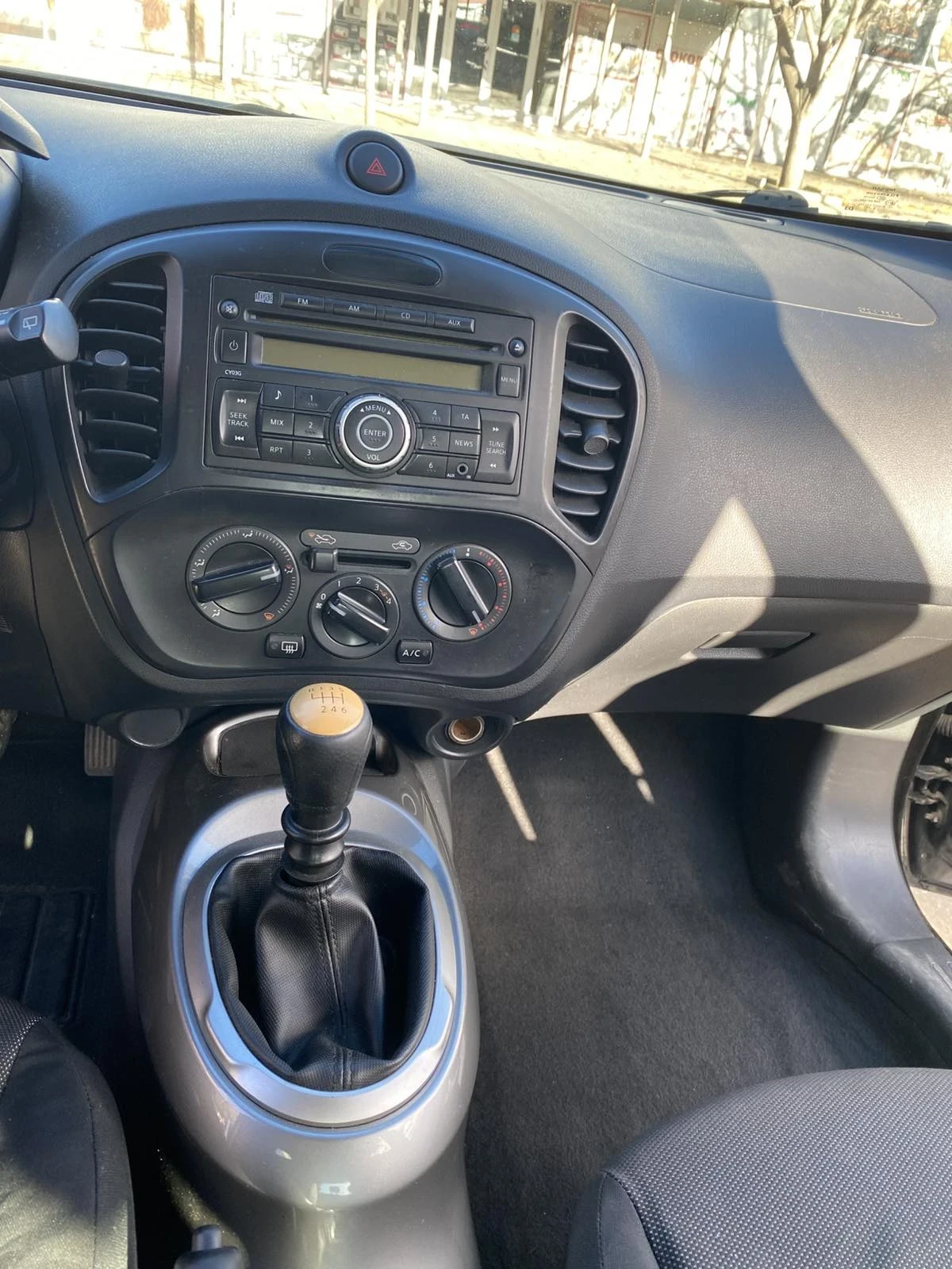 Nissan Juke, снимка 11 - Автомобили и джипове - 56250527