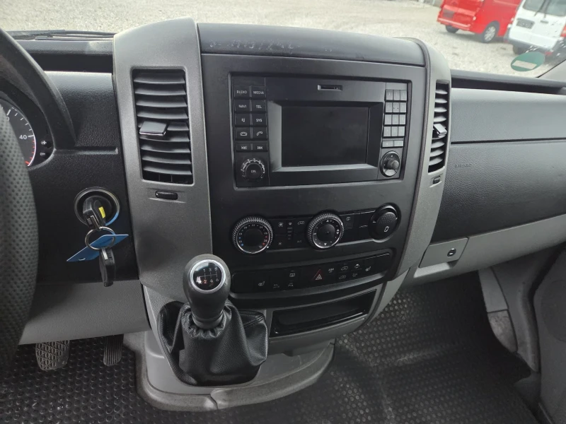 Mercedes-Benz Sprinter 319 CDI, Нави, Климатик, Лед, FULL, Евро 6, снимка 11 - Бусове и автобуси - 52495585