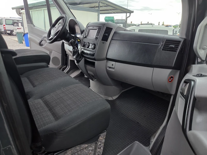 Mercedes-Benz Sprinter 319 CDI, Нави, Климатик, Лед, FULL, Евро 6, снимка 15 - Бусове и автобуси - 52495585