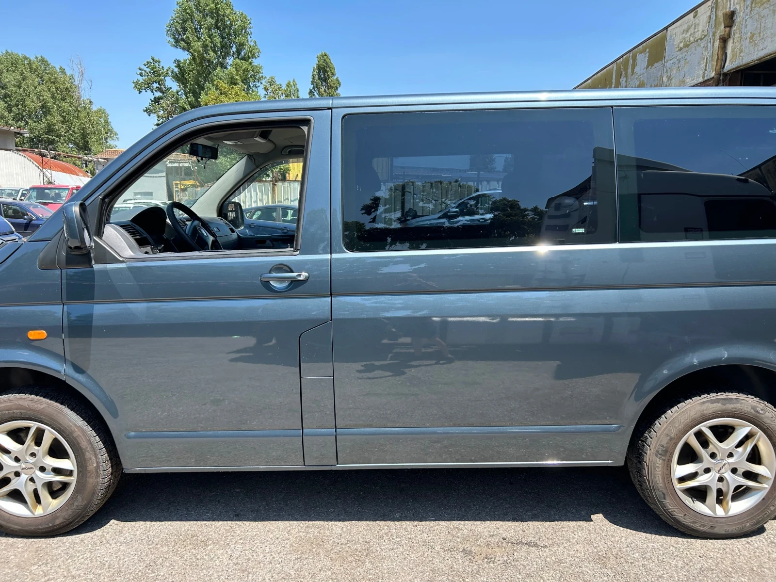 VW Transporter 2.5TDI - изображение 4