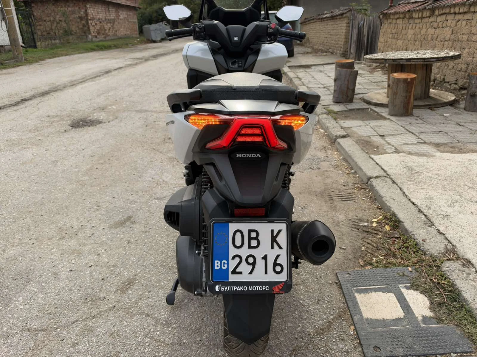 Honda Forza 350, снимка 2 - Мотоциклети и мототехника - 56527606