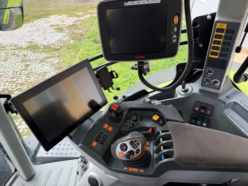 Трактор Claas AXION 850 НАВИГАЦИЯ ЛИЗИНГ, снимка 13 - Селскостопанска техника - 53015803