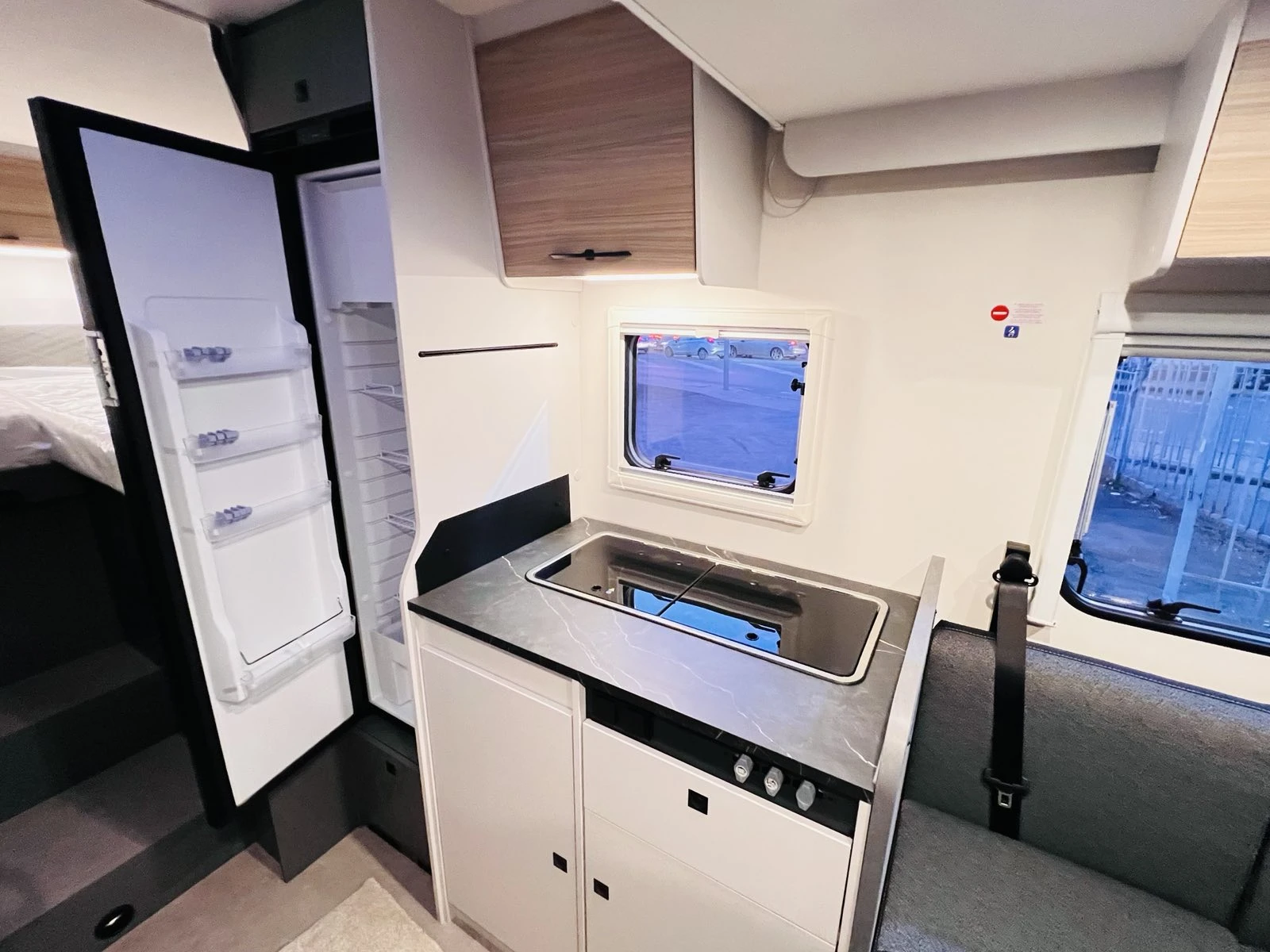  Etrusko T69SBC, FACE TO FACE K WEBASTO  | Mobile.bg   12