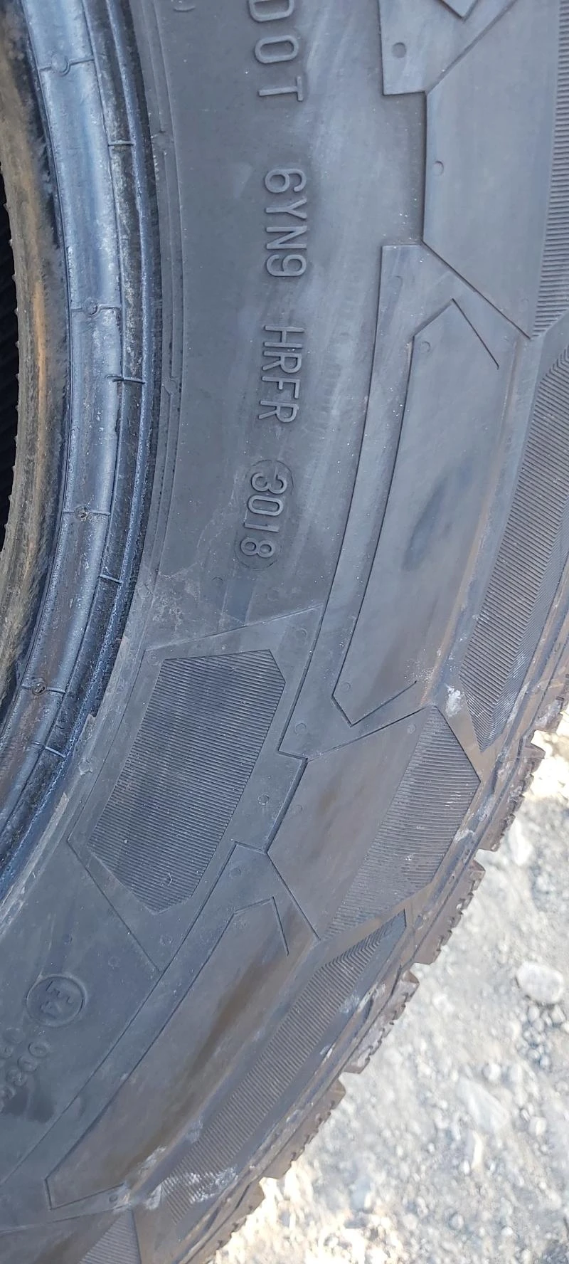 Гуми Зимни 225/75R16, снимка 6 - Гуми и джанти - 31141788