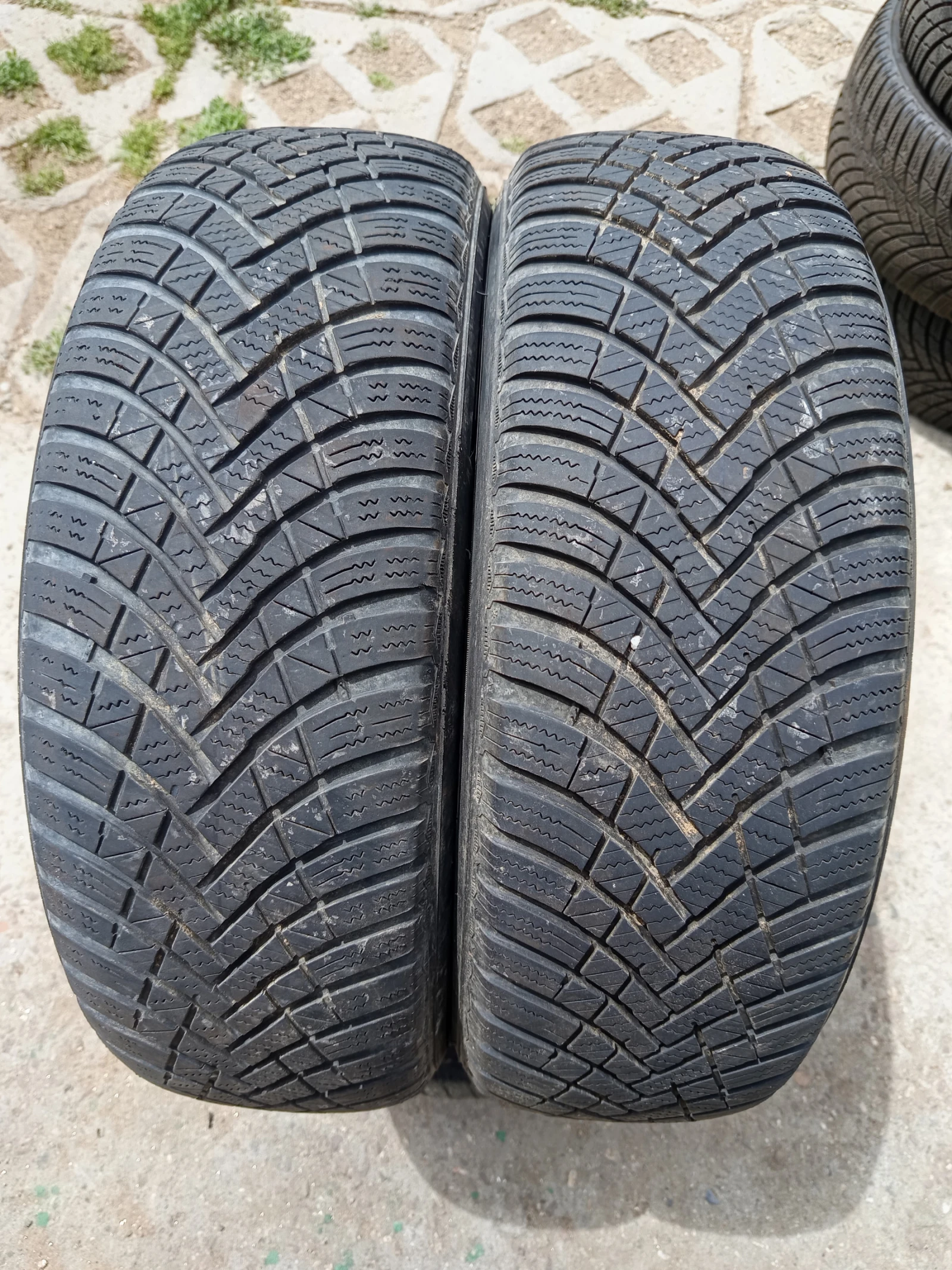 Гуми Зимни 195/65R15