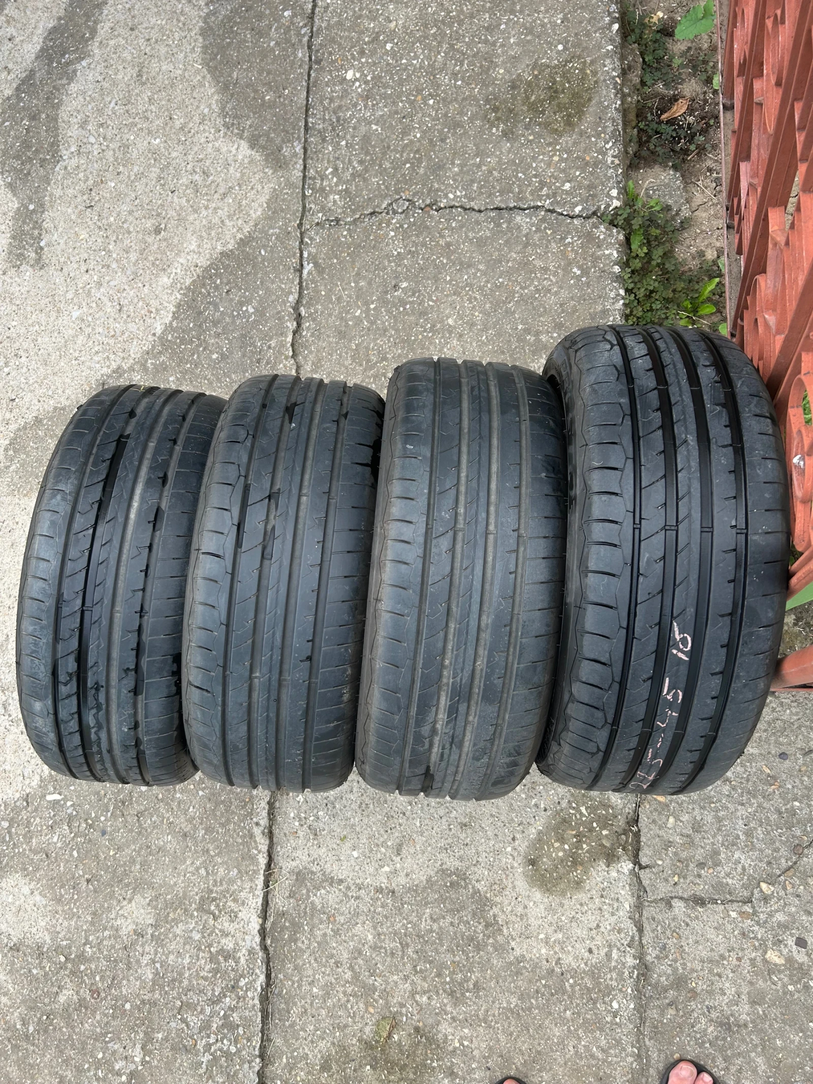Гуми Летни 225/45R18