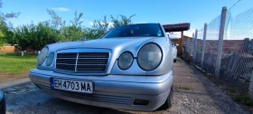 Mercedes-Benz E 220, снимка 6