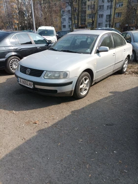 Обява за продажба на VW Passat 1, 9 ~1 900 лв. - изображение 1