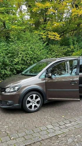 Обява за продажба на VW Touran Cross ~19 999 лв. - изображение 1