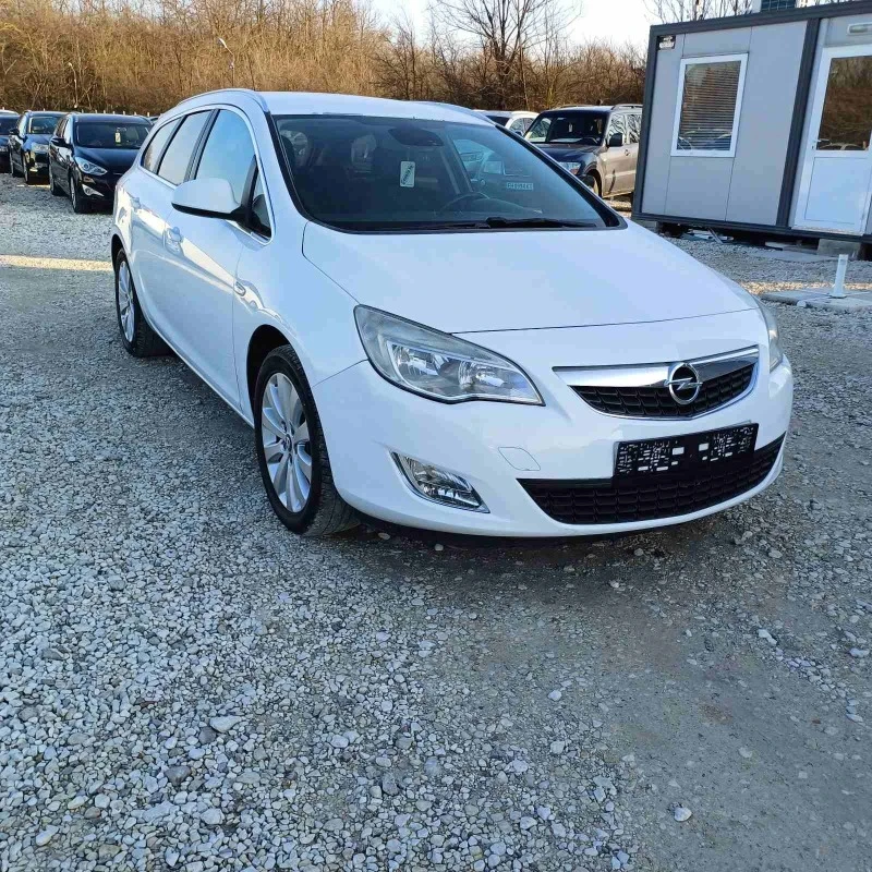 Opel Astra 1.7cdti *NOVA*UNIKAT*, снимка 12 - Автомобили и джипове - 44041343