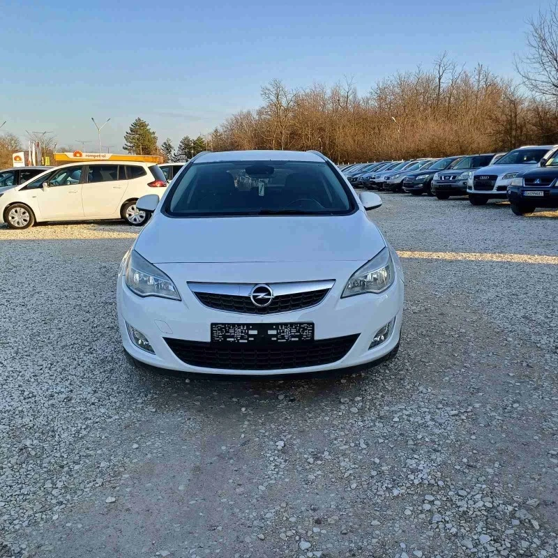 Opel Astra 1.7cdti *NOVA*UNIKAT*, снимка 10 - Автомобили и джипове - 44041343