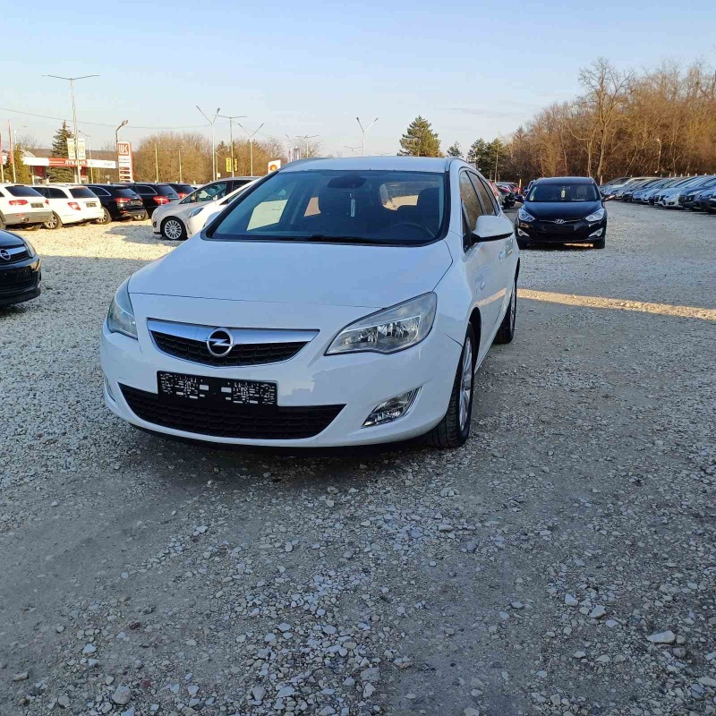 Opel Astra 1.7cdti *NOVA*UNIKAT*, снимка 1 - Автомобили и джипове - 44041343