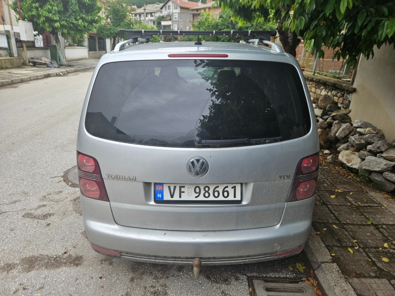 VW Touran, снимка 4 - Автомобили и джипове - 45838923