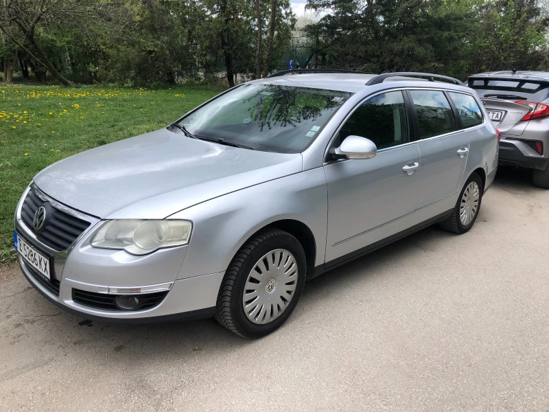 VW Passat, снимка 1 - Автомобили и джипове - 47524014