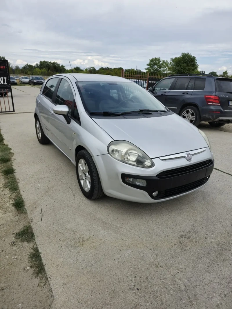 Fiat Punto 1.4 EVO, снимка 3 - Автомобили и джипове - 47229038