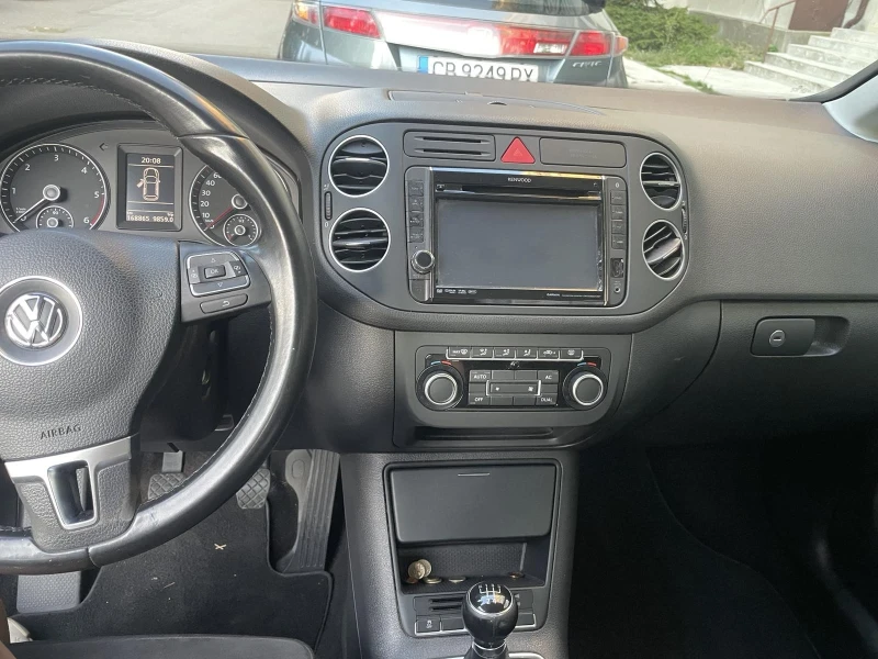 VW Golf Plus, снимка 8 - Автомобили и джипове - 47475234