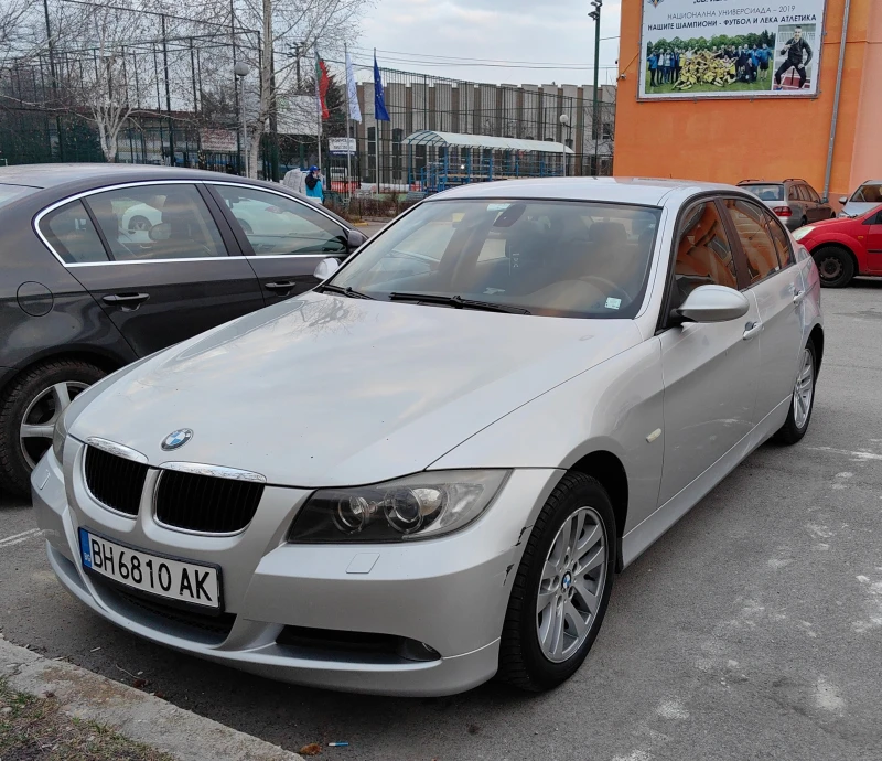 BMW 318, снимка 1 - Автомобили и джипове - 47956467