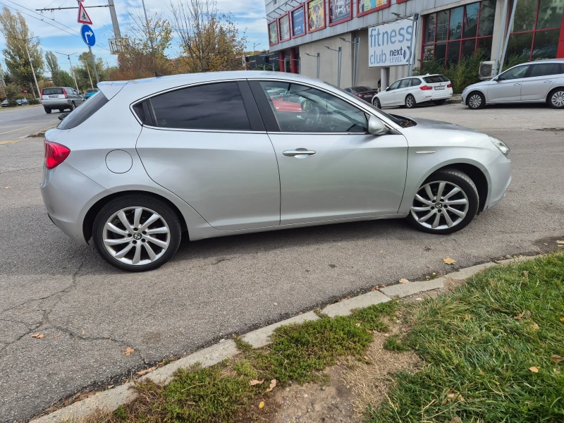Alfa Romeo Giulietta 1.6d-105k.c.evro5, снимка 6 - Автомобили и джипове - 52177231