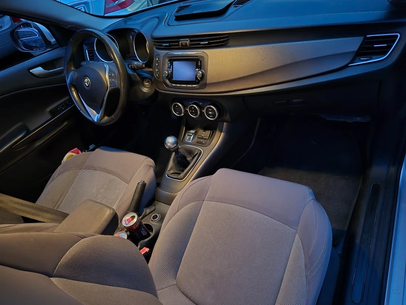 Alfa Romeo Giulietta 1.6d-105k.c.evro5, снимка 8 - Автомобили и джипове - 52177231