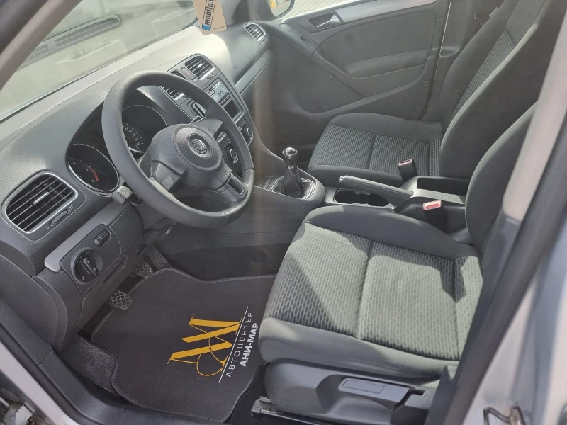 VW Golf 1.6 TDI , снимка 10 - Автомобили и джипове - 53596607