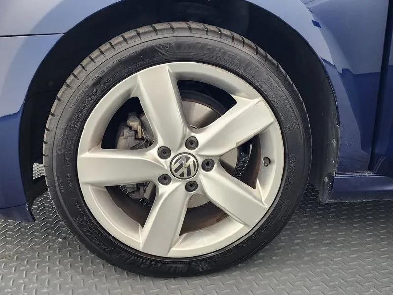 VW Golf 2.0 Tdi Style Edition, снимка 4 - Автомобили и джипове - 55748560