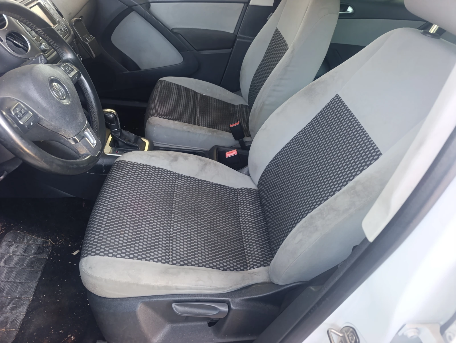 VW Tiguan 1.4TSI 2.0TDI, снимка 14 - Автомобили и джипове - 50649522