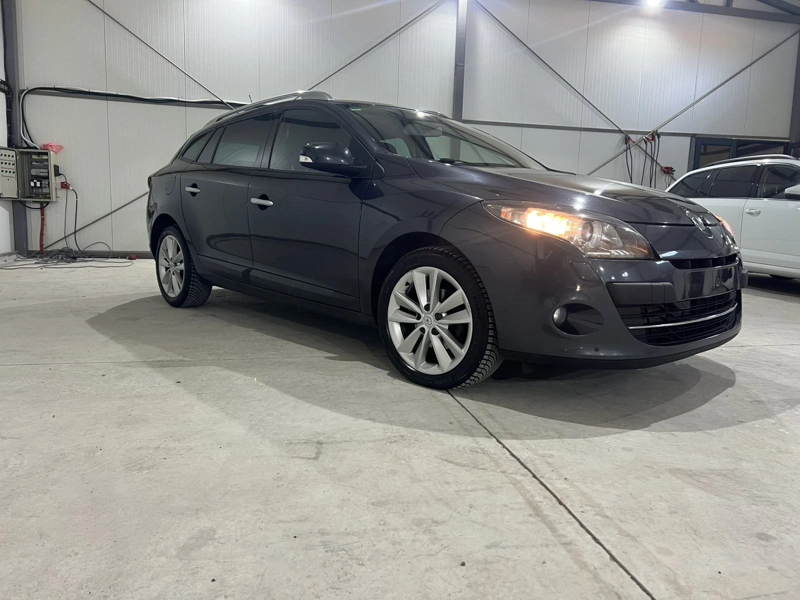 Renault Megane 1.9dci - изображение 5