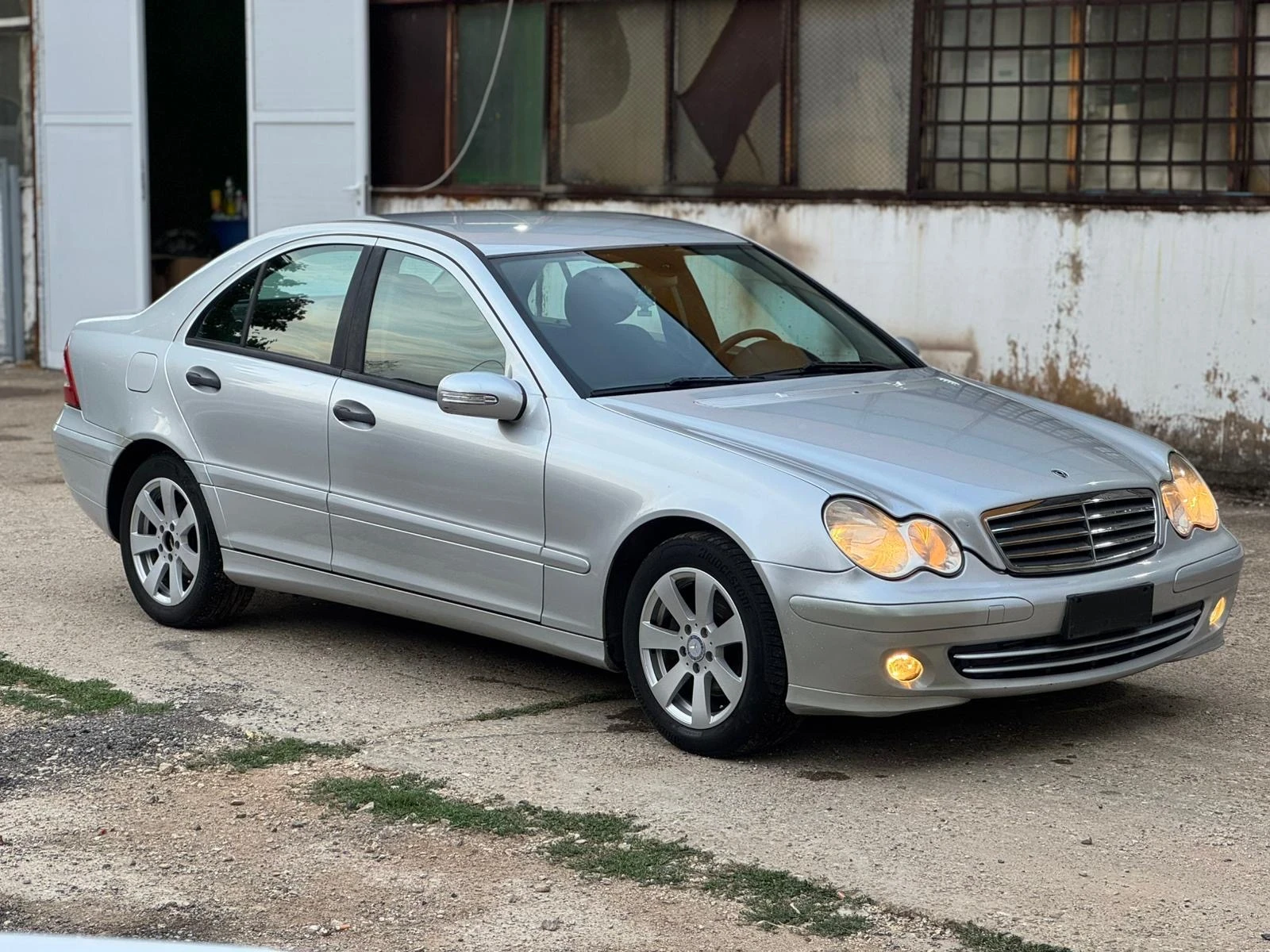 Mercedes-Benz C 220  - изображение 2