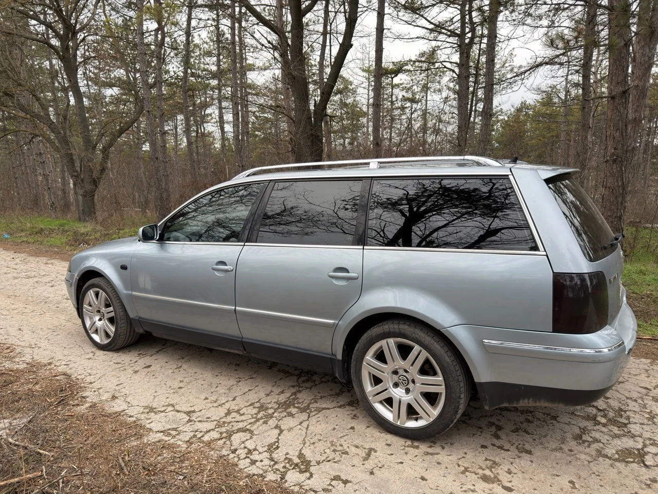 VW Passat 1.9 - изображение 5