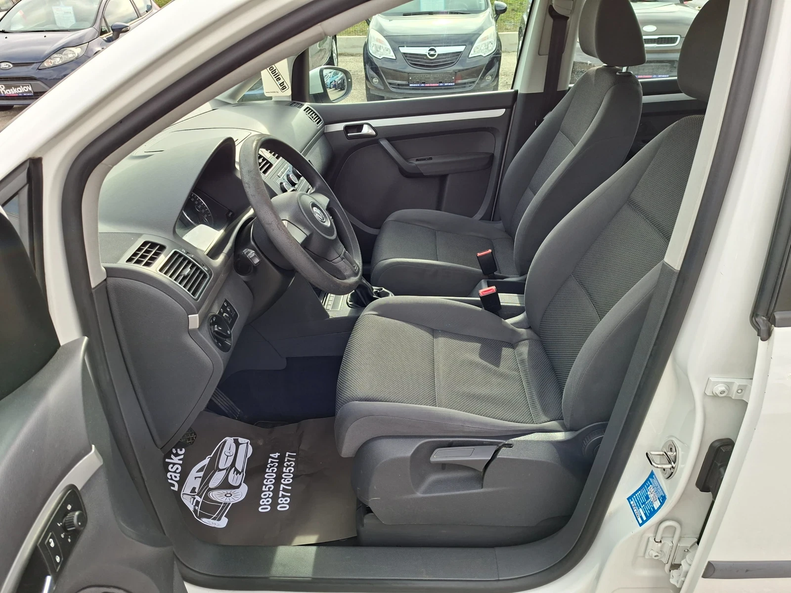 VW Touran 1, 6 tdi 7 места - изображение 9