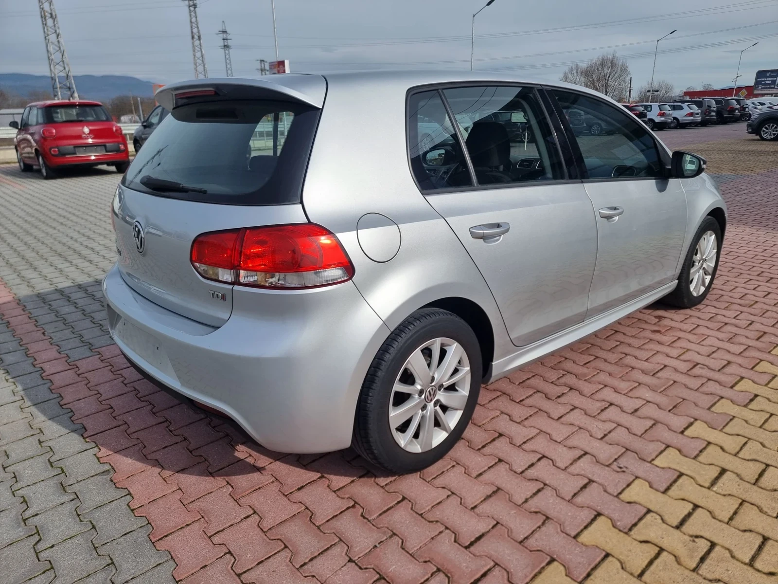 VW Golf 1.6 TDI  - изображение 5