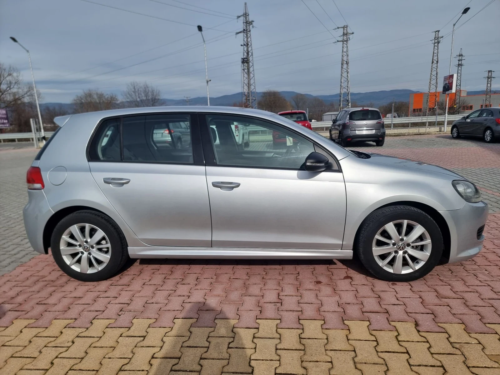 VW Golf 1.6 TDI  - изображение 6