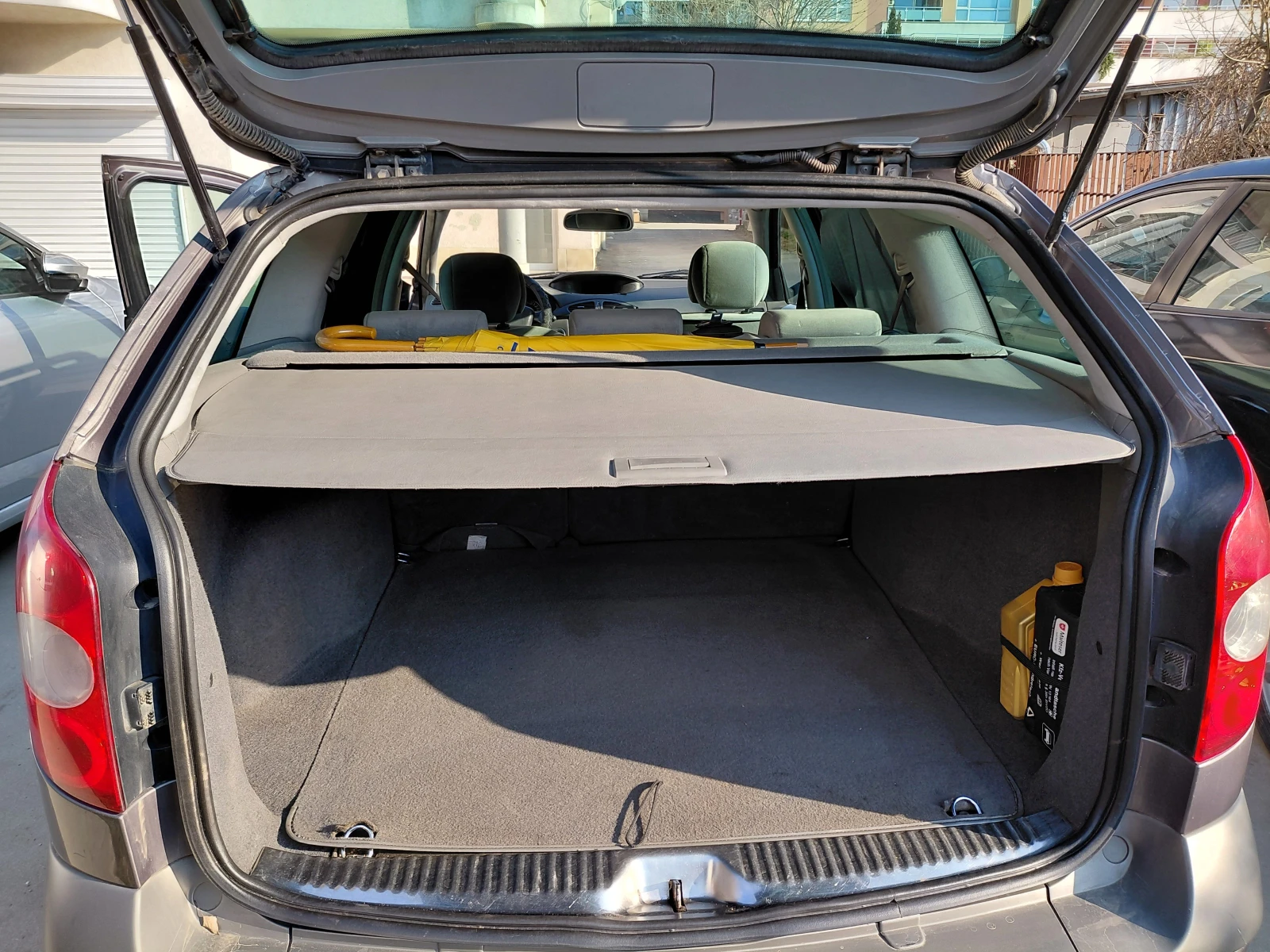 Renault Laguna, снимка 10 - Автомобили и джипове - 53968706