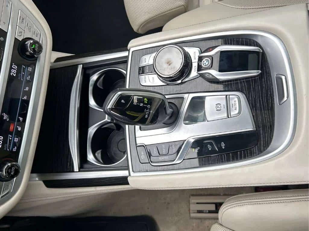 BMW 750 * 750i xDrive * CARFAX * ���� �� �� | Mobile.bg � ����������� 10