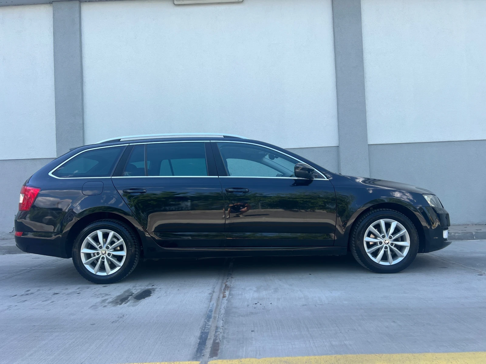 Skoda Octavia  DSG NAVI Facelift , снимка 8 - Автомобили и джипове - 54442648
