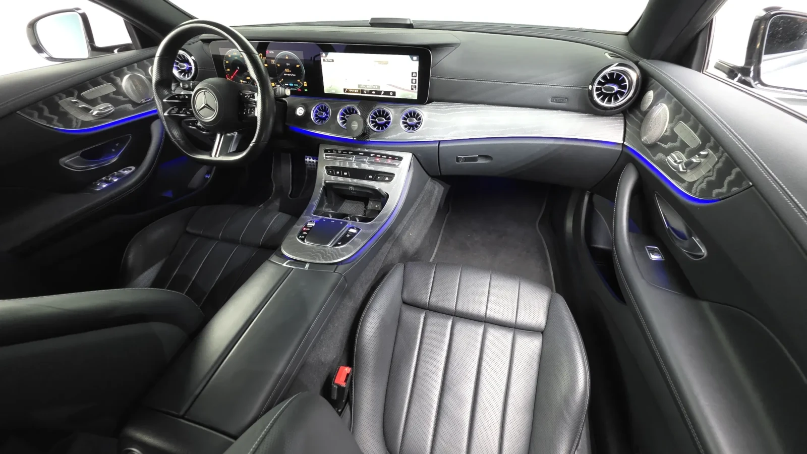 Mercedes-Benz E 450 COUPE | Burmester| Подгрев/Обдух | 360 | HUD, снимка 5 - Автомобили и джипове - 54782352
