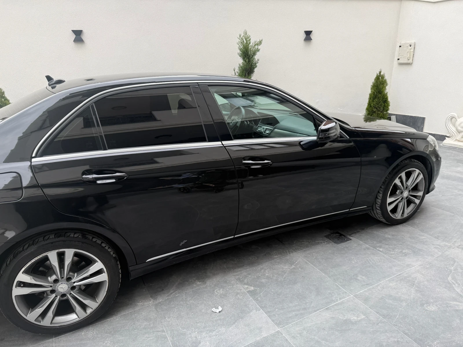 Mercedes-Benz E 350, снимка 3 - Автомобили и джипове - 54803469